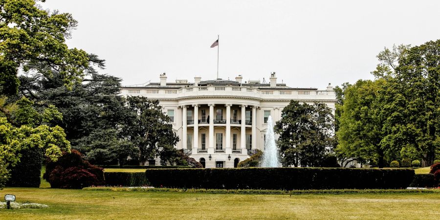 white house lawn